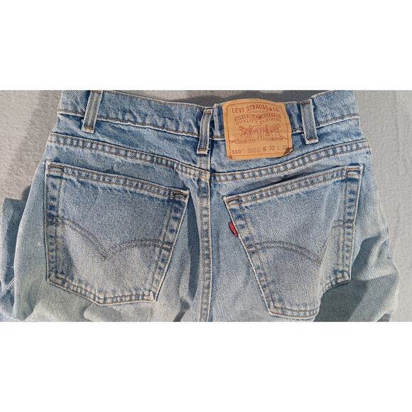 Levi’s 550 Relaxed Fit Jeans 32x32 Light Wash Tapered Leg Vintage Blank Red Tab - Picture 2 of 8